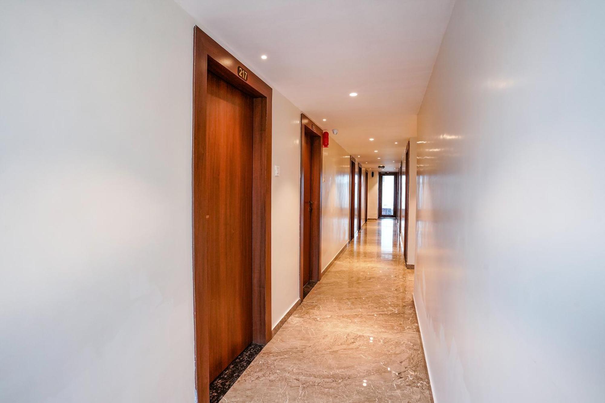 Hotel Czar Inn - Vashi Navi Mumbai Ngoại thất bức ảnh