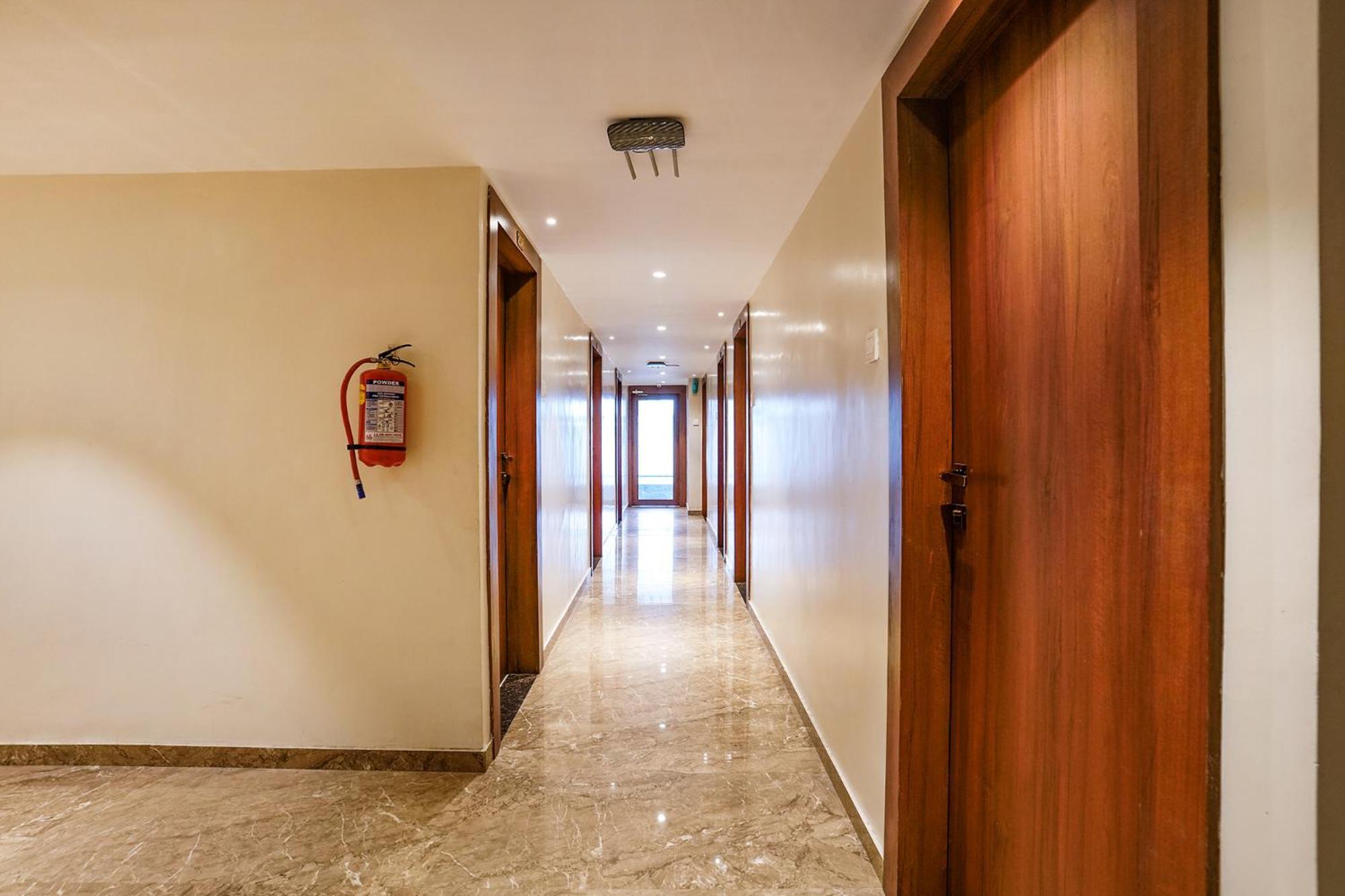 Hotel Czar Inn - Vashi Navi Mumbai Ngoại thất bức ảnh