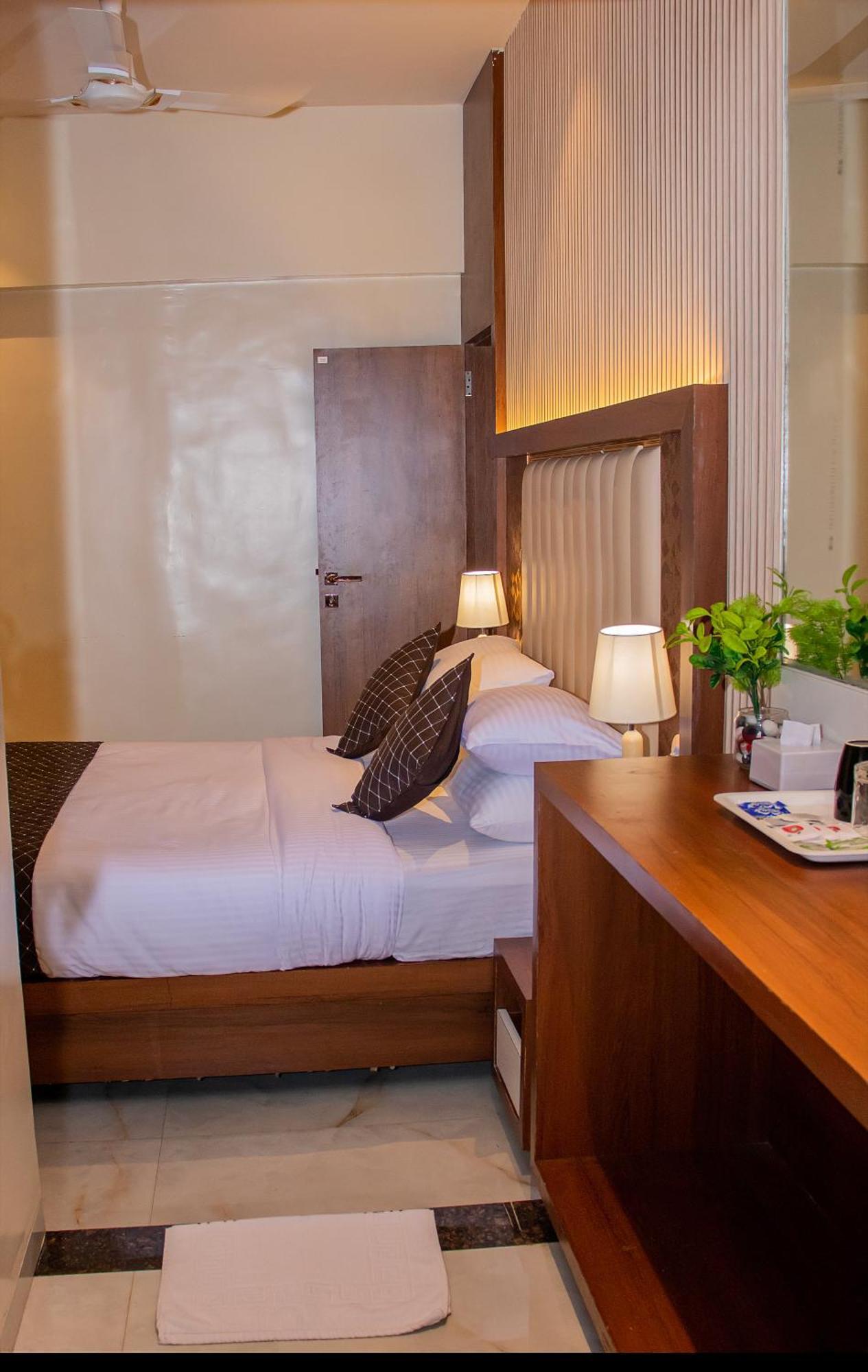 Hotel Czar Inn - Vashi Navi Mumbai Ngoại thất bức ảnh